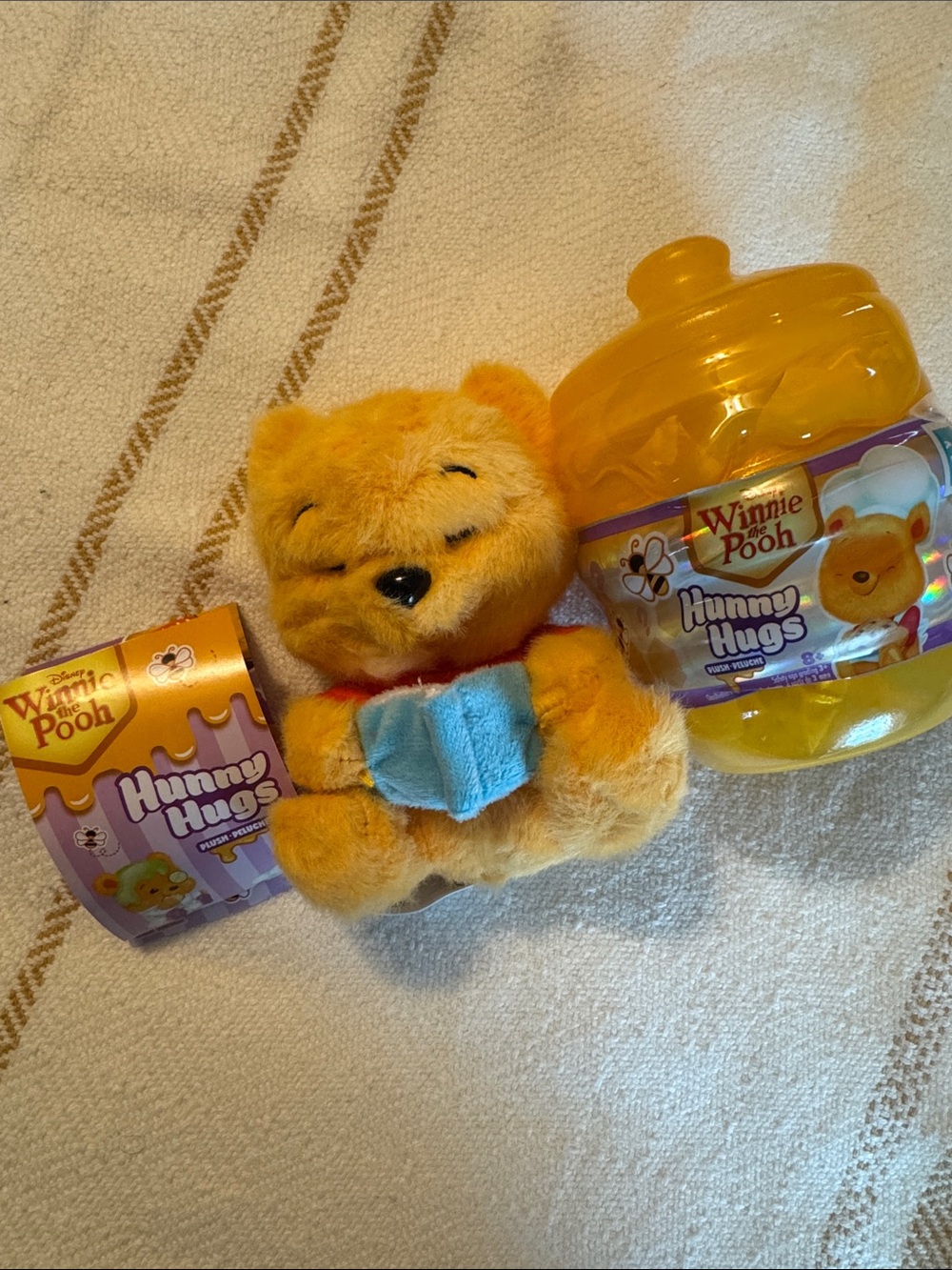Disney Winnie the Pooh Hunny Hugs Book Plush Toy Blind Bag - Yellow